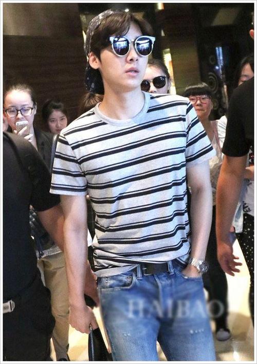 男明星夏天穿衣图片,男明星时尚穿搭大盘点